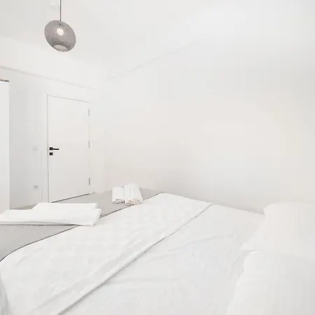 My House In * 卡斯